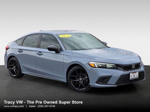 Used 2024 Honda Civic Sport image 1