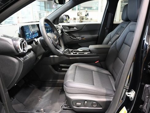 New 2026 Chevrolet Equinox LT image 9