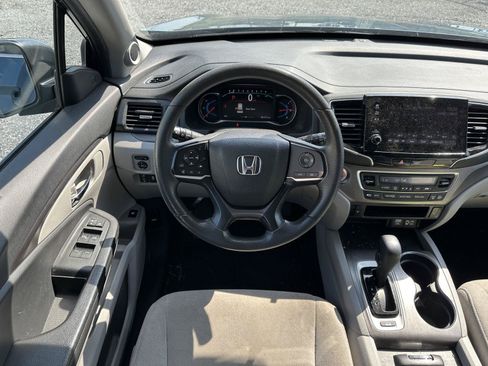 Used 2020 Honda Pilot EX image 12