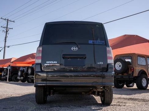 Used 2006 Scion xB image 6
