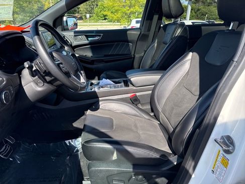 Certified 2022 Ford Edge ST w/ Equipment Group 401A image 16