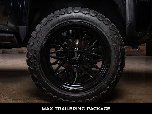 Used 2024 GMC Sierra 2500 AT4 w/ AT4 Premium Plus Package image 11