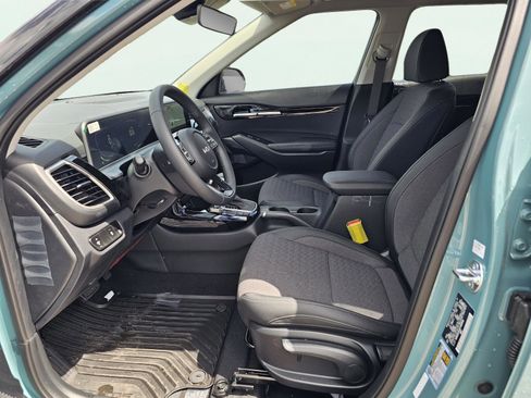 New 2026 Kia Seltos S FWD image 16