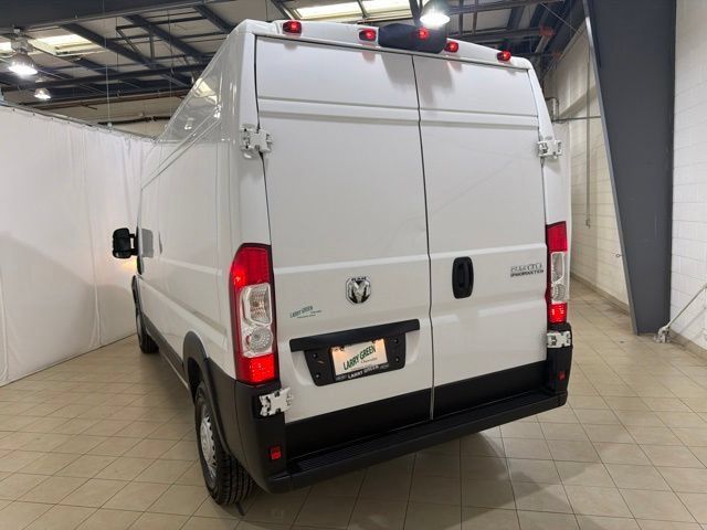 Used 2025 RAM ProMaster 2500 w/ Convenience Group FWD image 4