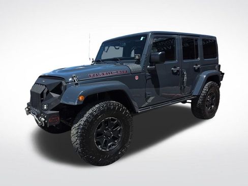 Used 2017 Jeep Wrangler Unlimited Rubicon AWD/4WD image 2