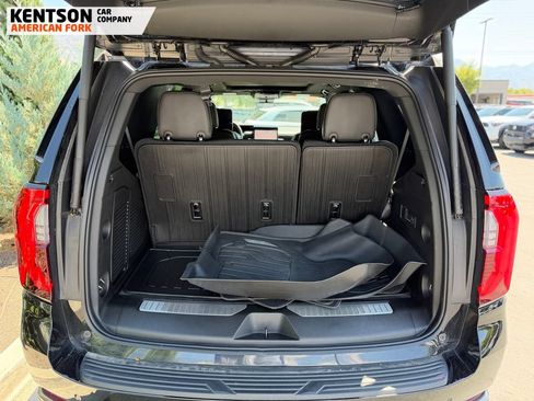 Used 2025 GMC Yukon AT4 Ultimate w/ LPO, Floor Liner Package AWD/4WD image 36
