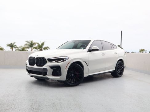 Used 2022 BMW X6 M50i w/ Premium Package AWD/4WD image 1