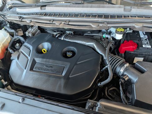 Used 2017 Ford Edge Titanium w/ Equipment Group 301A image 27