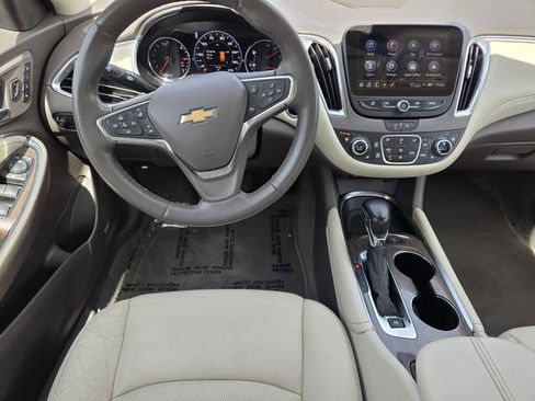 Used 2024 Chevrolet Malibu LT FWD image 8
