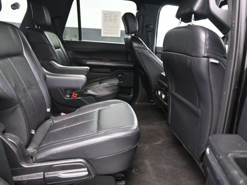 Used 2020 Ford Expedition XLT w/ Equipment Group 202A image 17