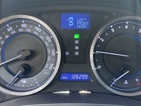 Used 2011 Lexus IS 350 w/ Premium Pkg Value Edition RWD image 13