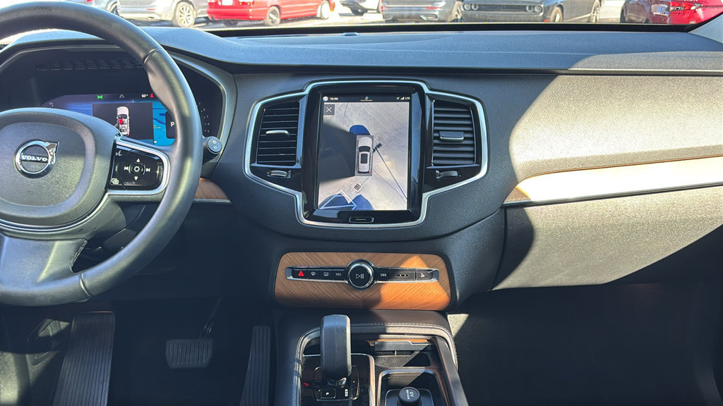 Certified 2025 Volvo XC90 B6 Plus AWD/4WD image 7