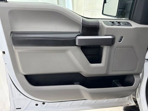 Used 2019 Ford F150 XLT w/ Trailer Tow Package image 15