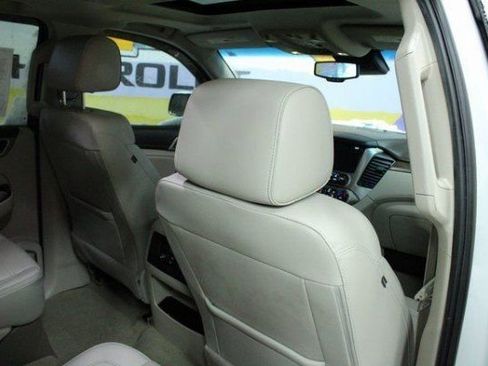 Used 2018 GMC Yukon Denali image 14