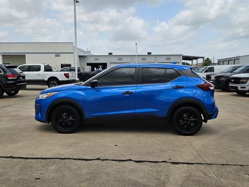 Used 2024 Nissan Kicks S FWD image 9