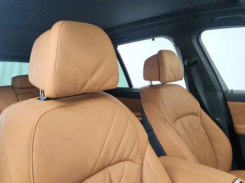 Used 2026 BMW X5 xDrive40i w/ M Sport Package AWD/4WD image 16