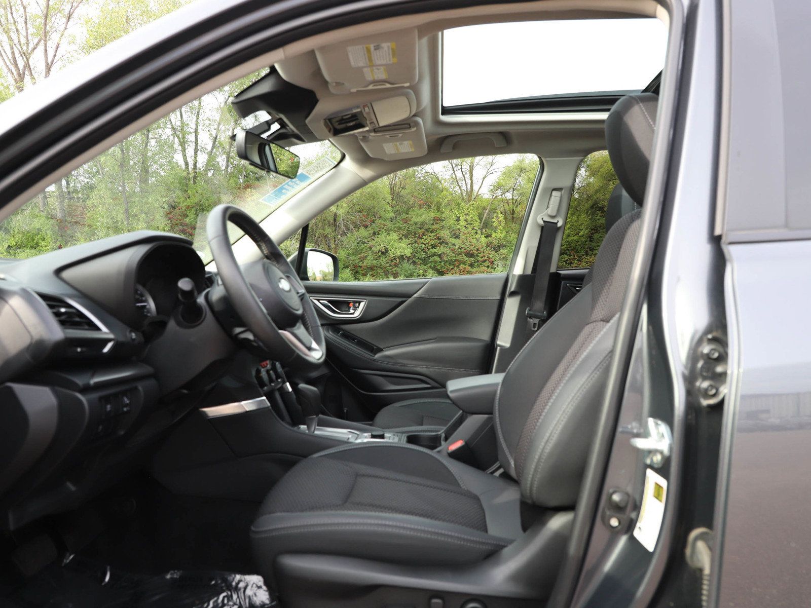 Used 2024 Subaru Forester Premium AWD/4WD image 22