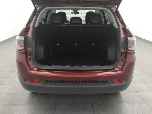 Used 2021 Jeep Compass Latitude image 29