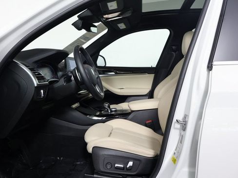 Used 2024 BMW X3 sDrive30i w/ Convenience Package RWD image 10