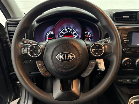 Used 2019 Kia Soul image 13