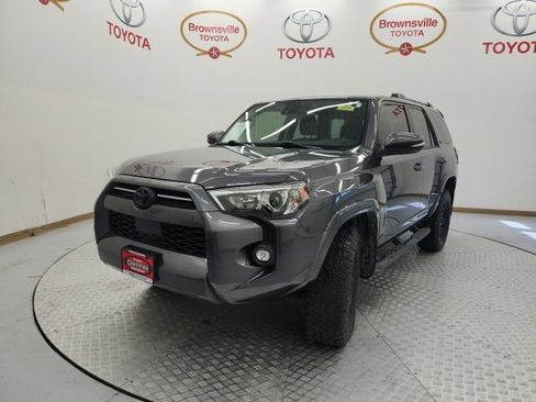 Used 2022 Toyota 4Runner SR5 Premium image 2