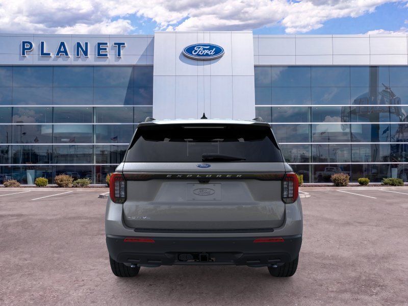 New 2026 Ford Explorer Active RWD image 6
