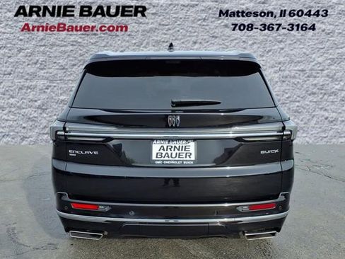Used 2025 Buick Enclave Avenir AWD/4WD image 8