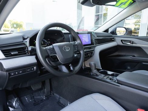 Certified 2025 Toyota Camry LE w/ Convenience Package image 10