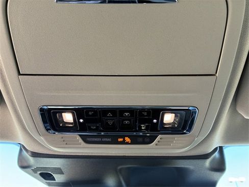 Certified 2025 Lincoln Corsair Premiere w/ Equipment Group 101A image 33