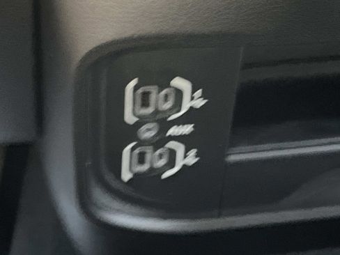 Used 2024 RAM 2500 Big Horn image 38