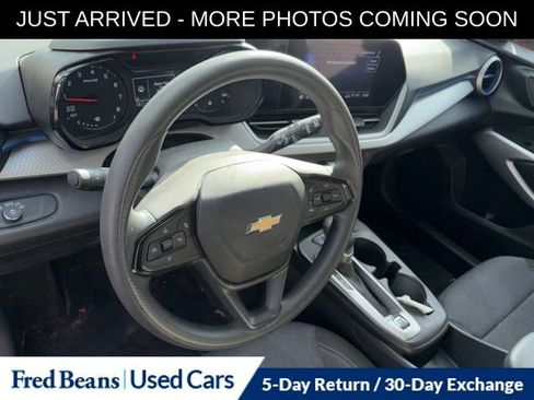 Used 2024 Chevrolet Trax LS FWD image 11
