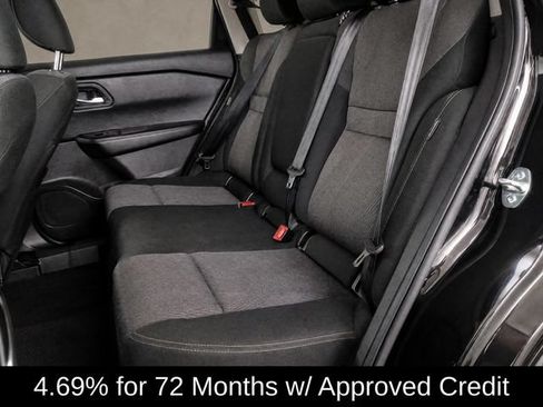 Used 2024 Nissan Rogue SV FWD image 10