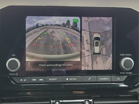 Used 2025 Nissan Pathfinder Rock Creek AWD/4WD image 16