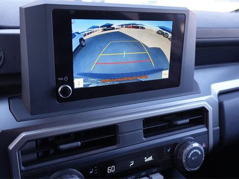 Used 2025 Toyota 4Runner TRD Off-Road image 23