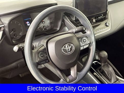 Used 2023 Toyota Corolla LE image 13