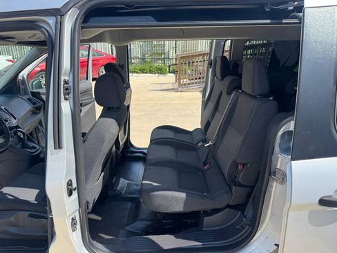 Used 2017 Ford Transit Connect XL image 26