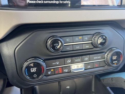 Used 2023 Ford Bronco Wildtrak image 23