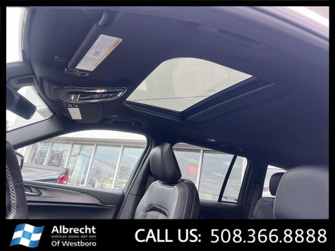 New 2025 Jeep Grand Cherokee Altitude image 25