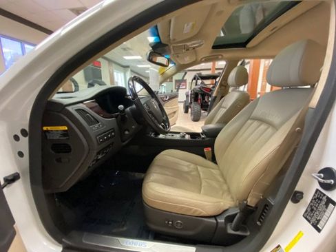 Used 2012 Hyundai Equus Signature image 18