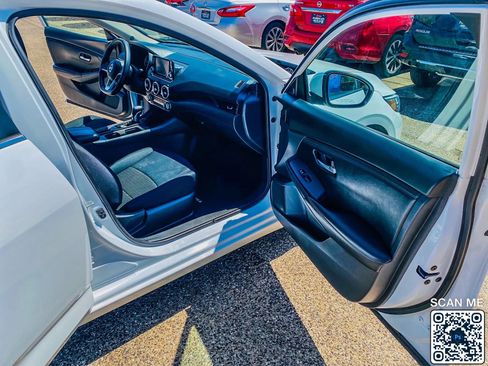 Used 2022 Nissan Sentra S image 13