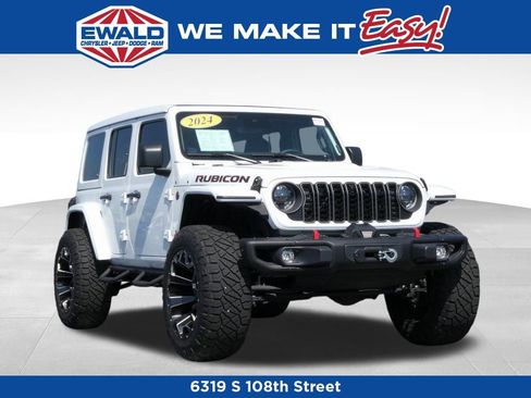 Used 2024 Jeep Wrangler Unlimited Rubicon w/ XTREMEE 35" Tire Package image 1