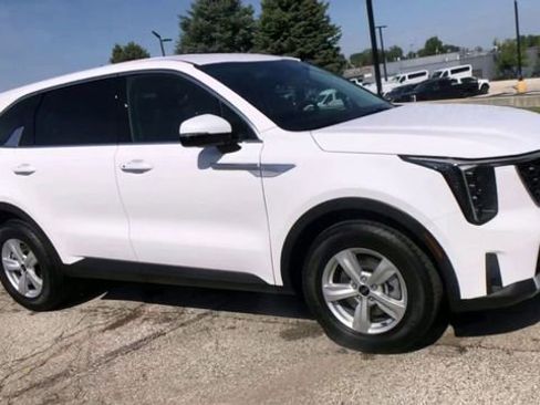 New 2026 Kia Sorento LX image 4