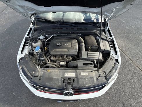 Used 2017 Volkswagen Jetta GLI FWD image 25