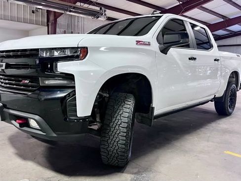 Used 2020 Chevrolet Silverado 1500 LT Trail Boss w/ Convenience Package AWD/4WD image 6
