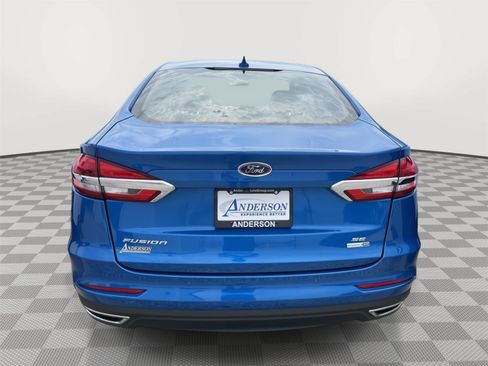 Used 2020 Ford Fusion SE AWD/4WD image 8