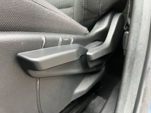 Used 2025 Chevrolet Equinox LT image 23