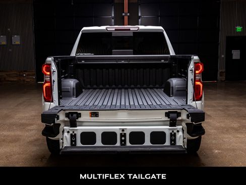 Used 2021 Chevrolet Silverado 1500 RST w/ Convenience Package II AWD/4WD image 8