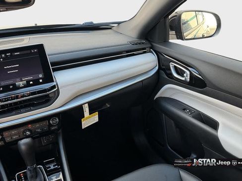 New 2026 Jeep Compass Limited AWD/4WD image 18