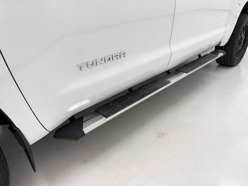 Used 2018 Toyota Tundra SR5 w/ SR5 Upgrade Package RWD image 7