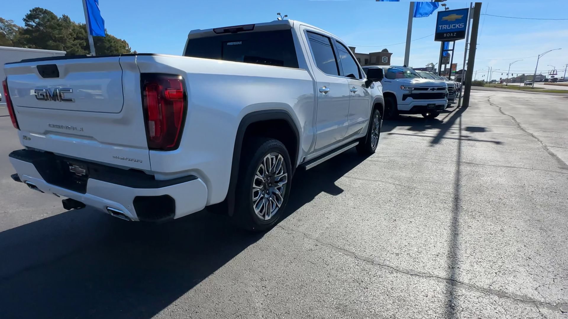 Certified 2024 GMC Sierra 1500 Denali Ultimate AWD/4WD image 8